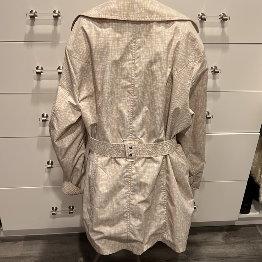 Faded Glory Raincoat, size 2X - Picture 3 of 6